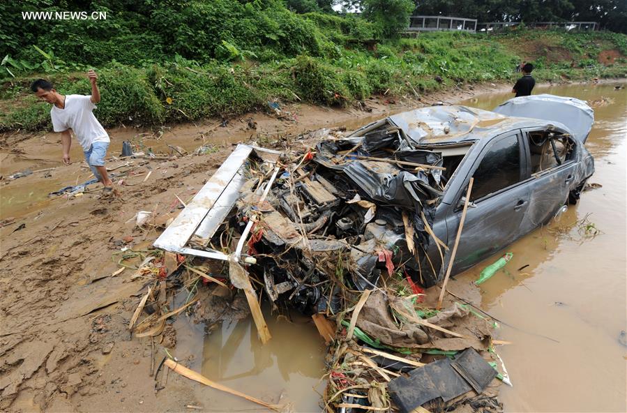 Chuva pesada deixa um morto e outro desaparecido no sul da China