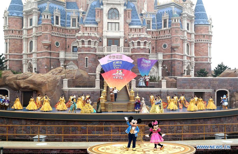 Disney inaugura seu primeiro parque na parte continental da China