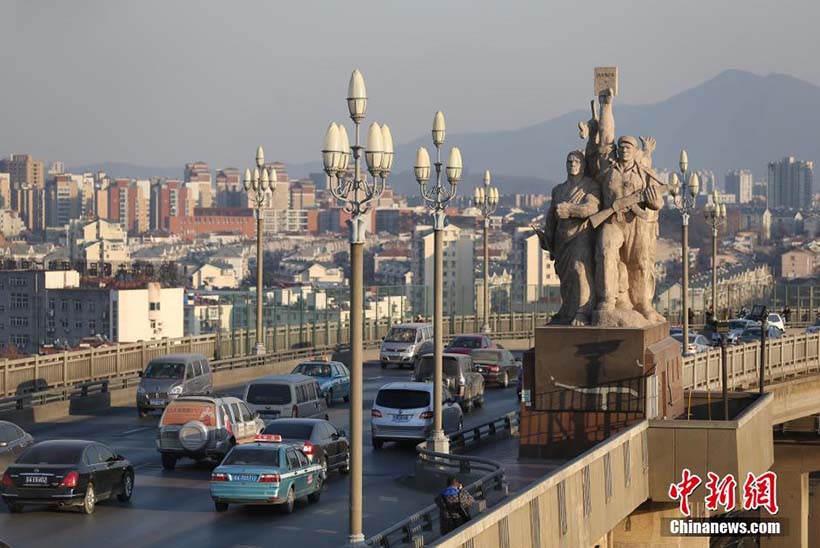 Primeira ponte sobre o Rio Yangtzé será encerrada para reparações