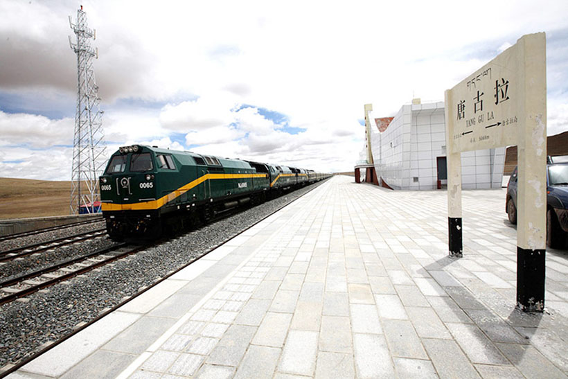 Décimo aniversário da ferrovia na altitude mais alta do mundo