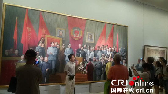 Exibição de obras artísticas é realizada em Beijing para celebrar aniversário do Partido Comunista da China