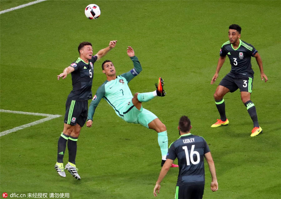 Seleção portuguesa atinge a final do campeonato europeu, 12 anos depois