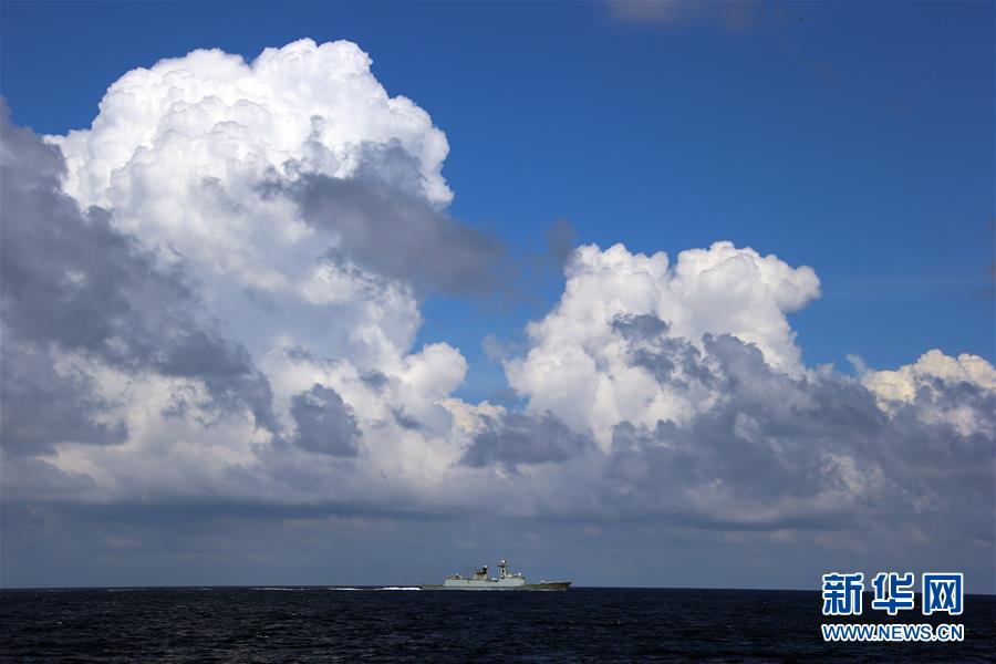 Marinha chinesa realiza exercício de combate no Mar do Sul da China