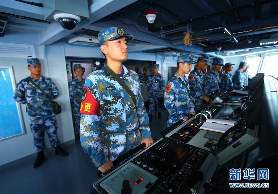 Marinha chinesa realiza exercício de combate no Mar do Sul da China