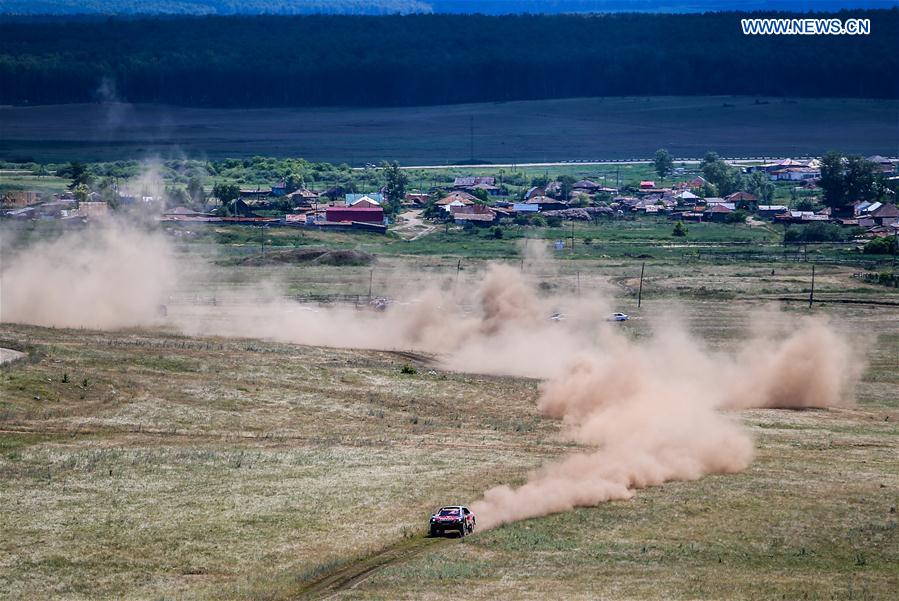 Rússia realiza rally da Rota da Seda Moscovo-Beijing