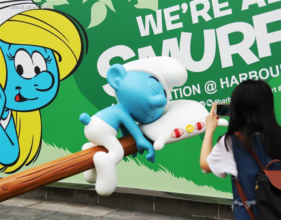 Hong Kong realiza exposição artística “Somos Todos Smurfs”
