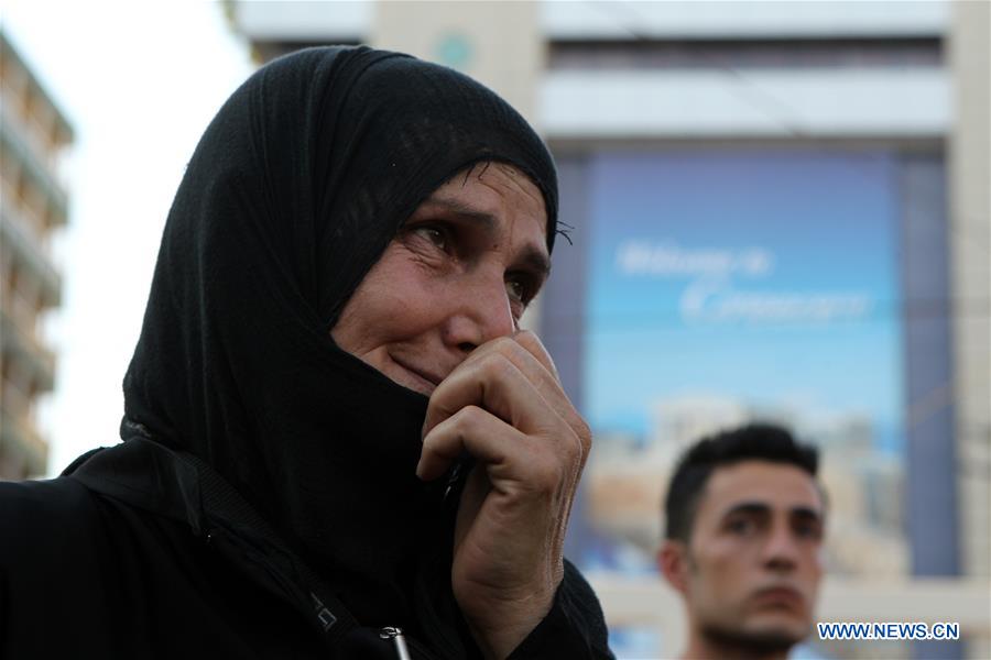 Refugiados protestam por melhores condições de vida na Grécia