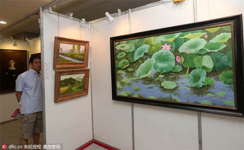 Coleção de pinturas contemporâneas da RPDC são exibidas em Nantong