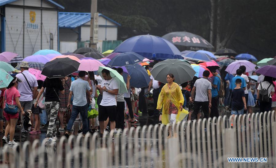 China aumenta nível de alerta para tempestade