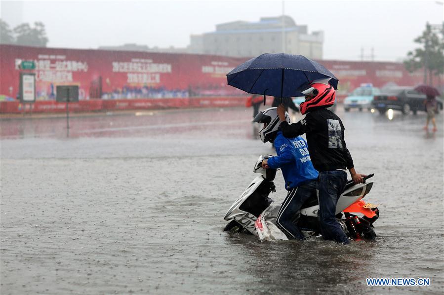 China aumenta nível de alerta para tempestade