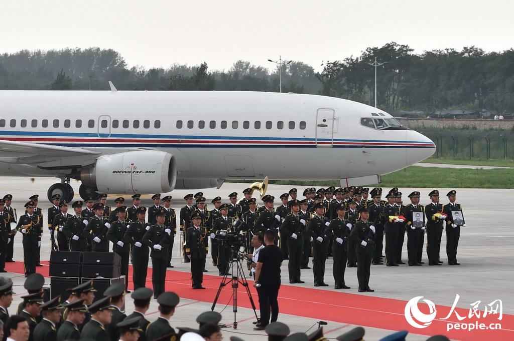 Restos mortais de dois soldados chineses da ONU mortos no Sudão do Sul transladados para a China