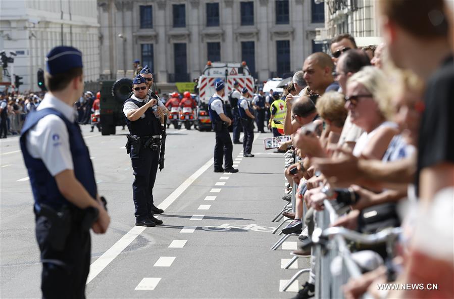 Bruxelas realiza parada militar para celebrar Dia Nacional