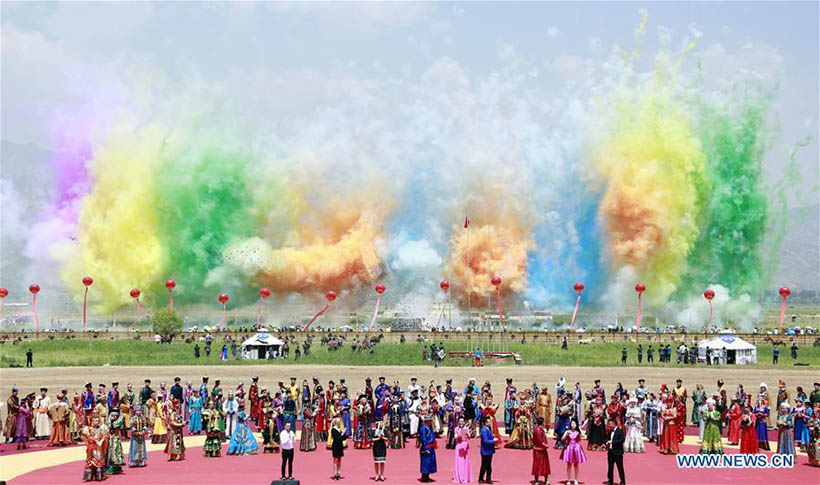 Festival do Nadam é realizado no norte da China