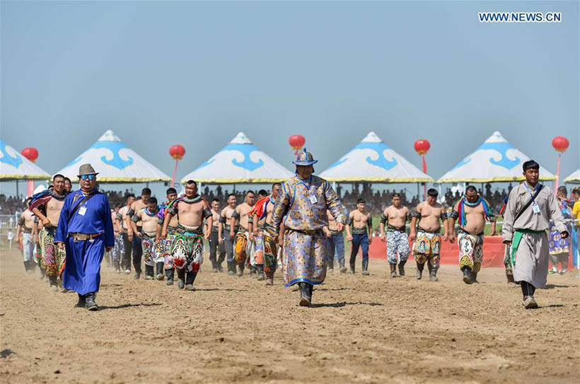 Festival do Nadam é realizado no norte da China