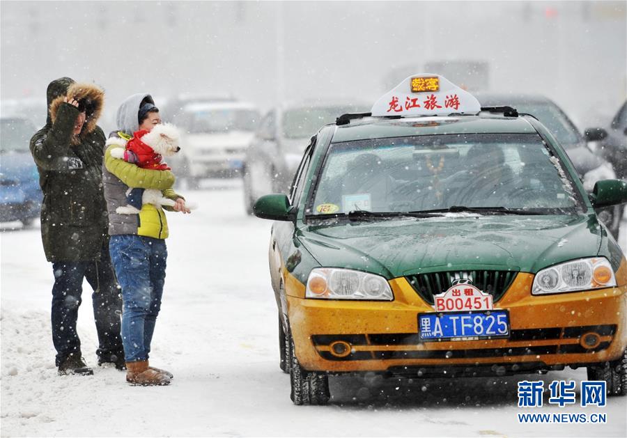 Do “táxi-van” à “Internet+”, a evolução dos táxis na China