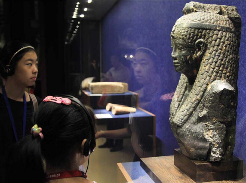 Antiga civilização egípcia e dinastia Han da China em exposição em Nanjing