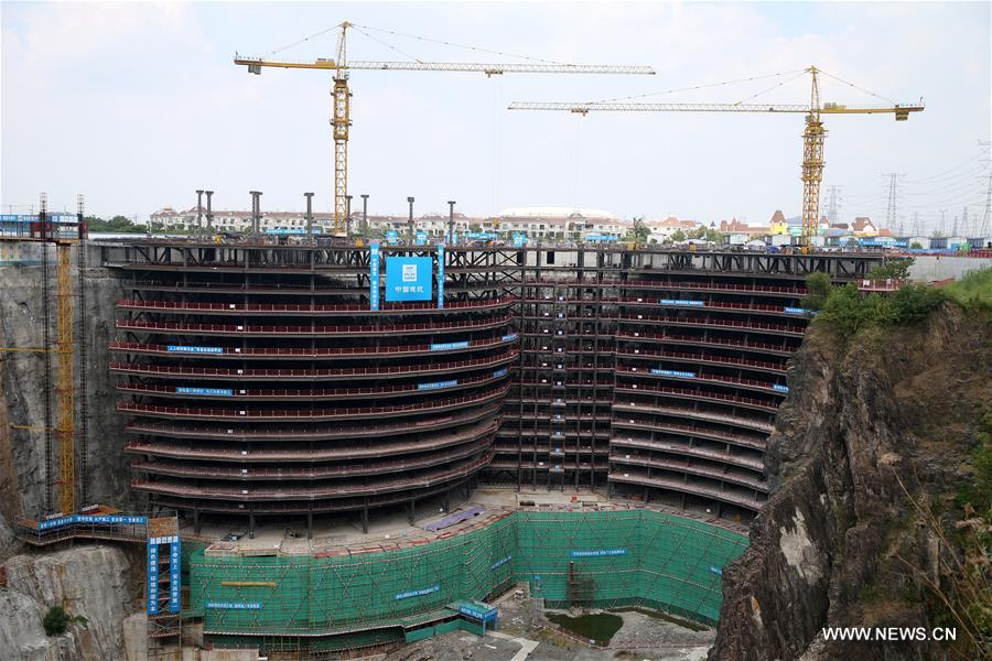 Hotel subterrâneo em construção em Shanghai