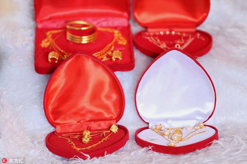 Dança, comida e religião, tudo sobre um casamento em Xinjiang