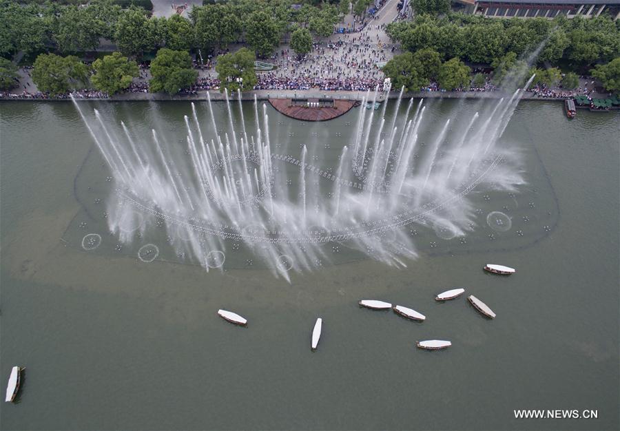 Vida cotidiana na cidade chinesa de Hangzhou