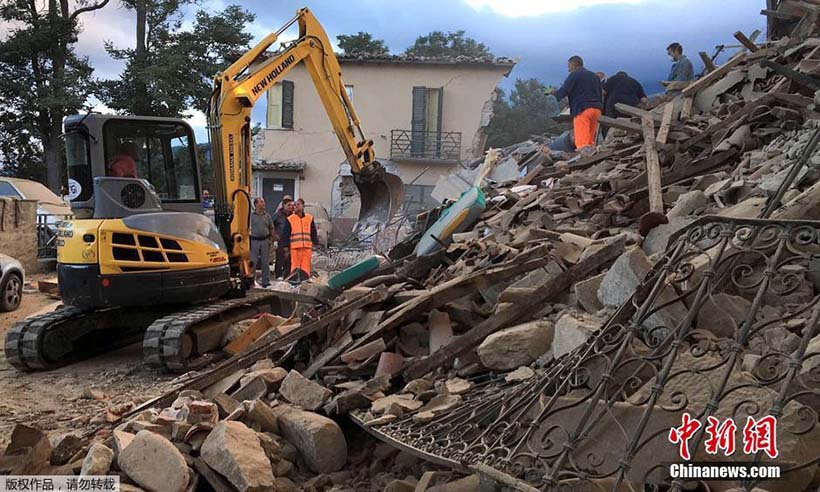 Número de mortos em terremoto na Itália aumenta para 159