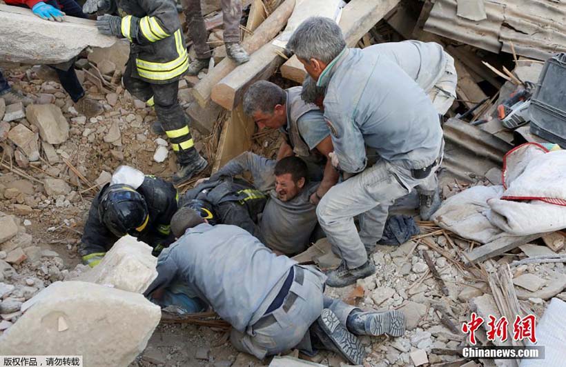 Número de mortos em terremoto na Itália aumenta para 159