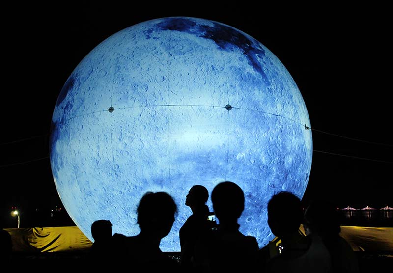 Lua artificial utilizada nas celebrações do Festival do Meio do Outono