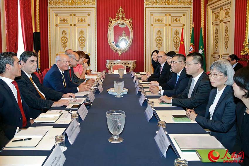 Chefe do executivo de Macau visita Portugal para incrementar cooperação económica e promoção da língua portuguesa