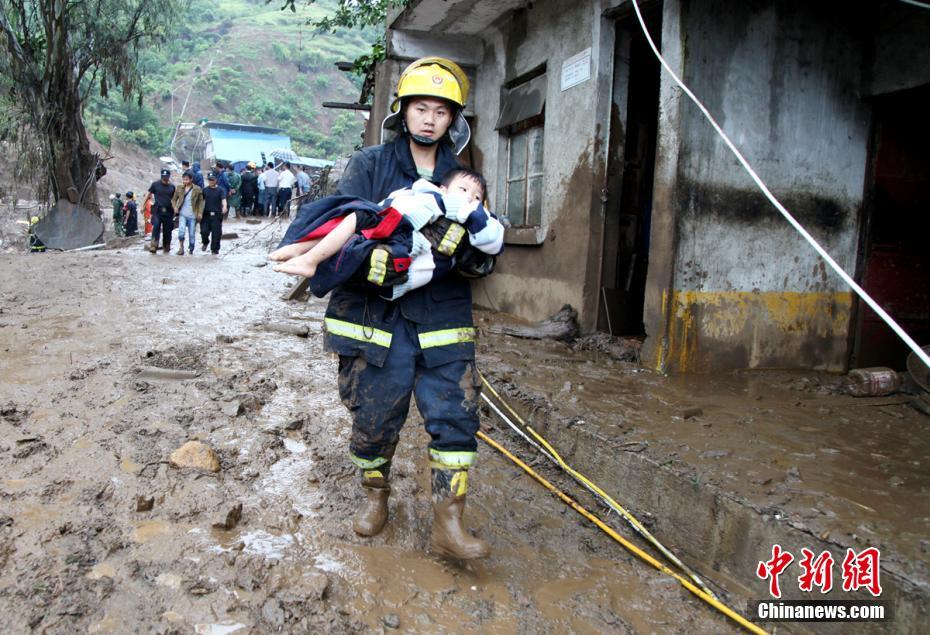 Chuvas fortes deixam 6 mortos e 11 desaparecidos em Sichuan