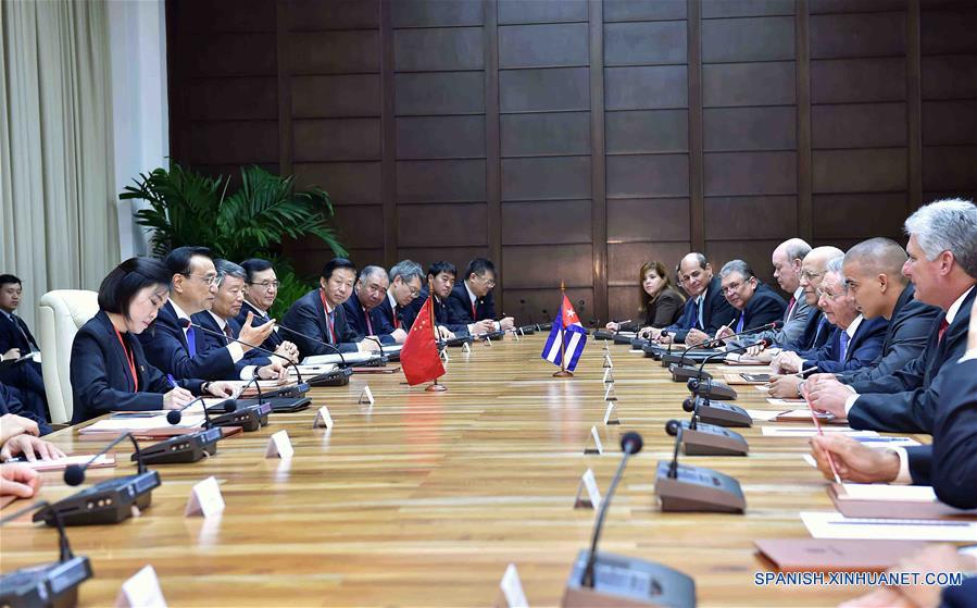 China compromete-se a promover os laços bilaterais com Cuba