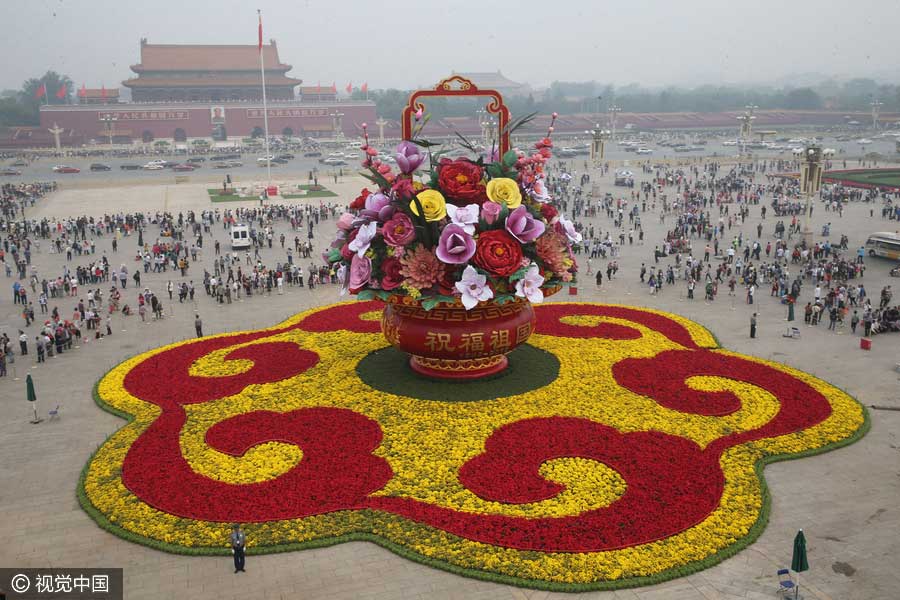 Praça Tian’anmen pronta para a chegada do Dia Nacional