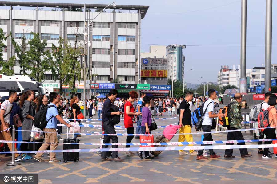 Chineses deslocam-se em massa durante semana de férias do Dia Nacional da China