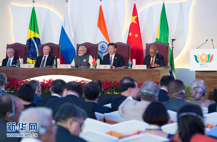 Xi Jinping apela aos países do BRICS para “cimentar confiança e agir perante desafios”