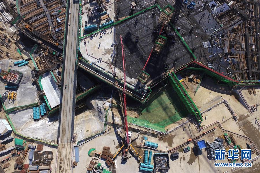 Panorama da construção do novo aeroporto de Beijing