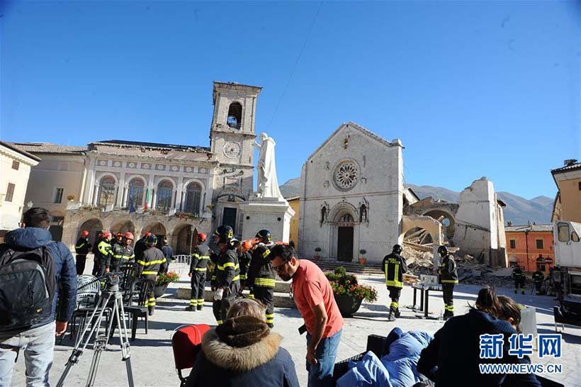 Terremoto de 6,5 graus de magnitude atinge Itália