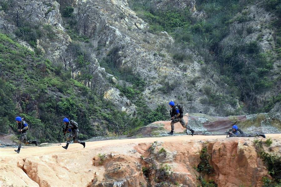 Exército de Libertação Popular da China realiza exercício militar na RAEHK