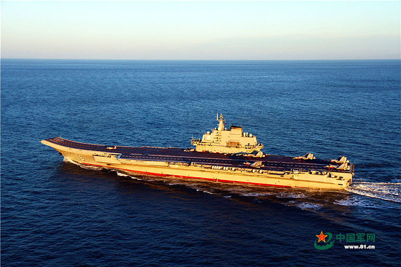 China publica fotos documentais dos treinos a bordo do porta-aviões Liaoning