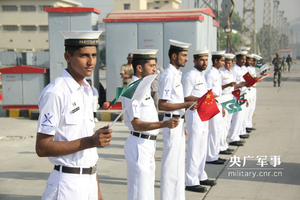 Frota da Marinha chinesa chega ao Paquistão para manobra conjunta