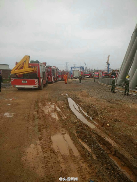 Colapso de equipamento de construção deixa pelo menos 40 mortos no leste da China