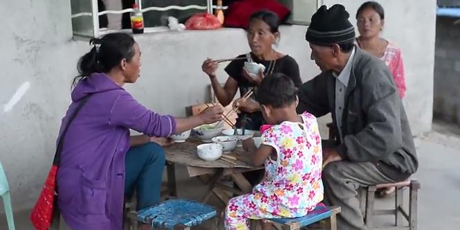 Chinesa acolhe birmaneses em fuga do cenário conturbado do país