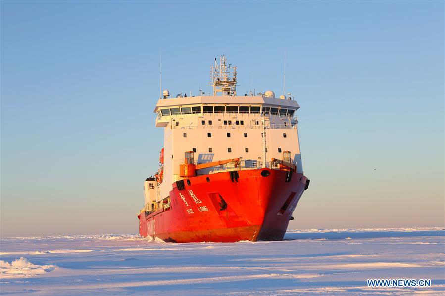 Navio de pesquisa Xuelong na 33ª expedição antártica