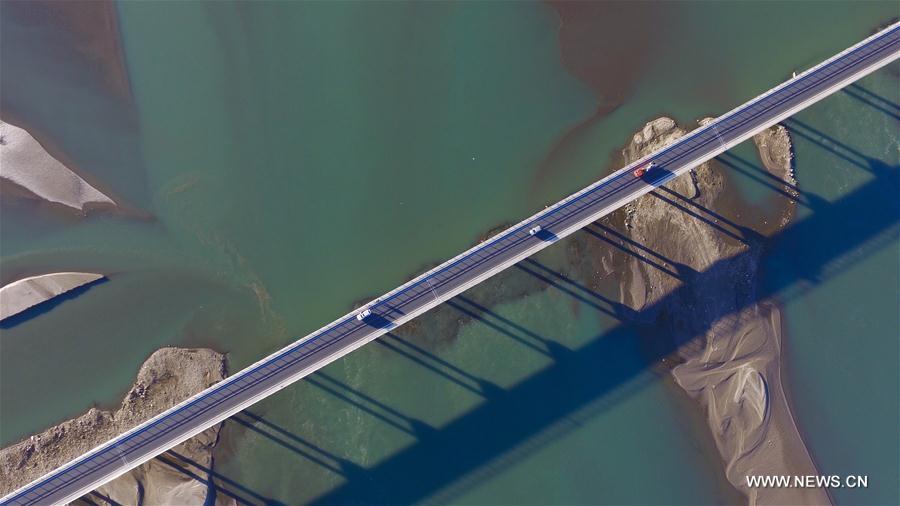 Galeria: Ponte Chanang sobre o Rio Yarlung Zangbo no Tibete