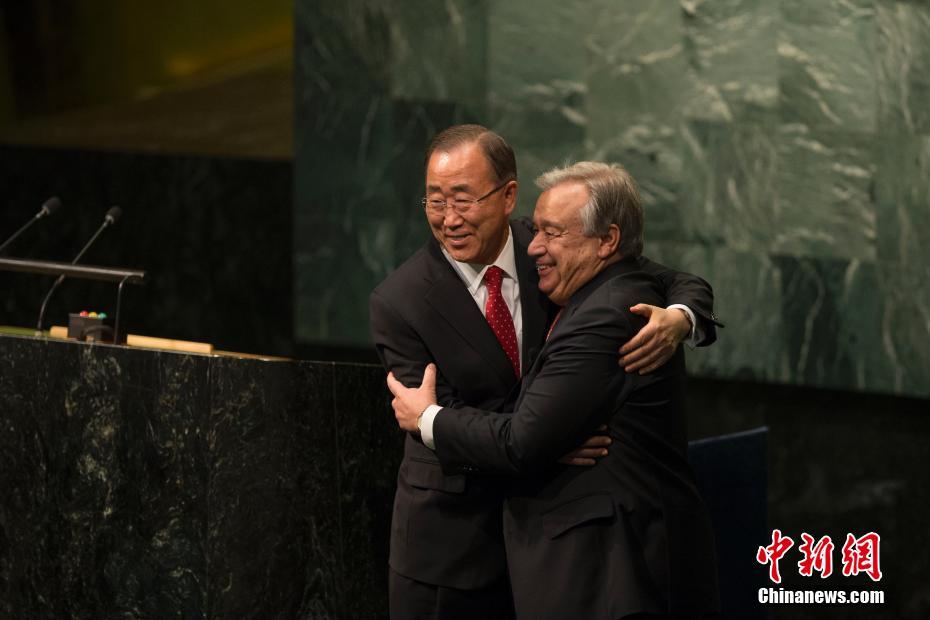 António Guterres presta juramento na sede das Nações Unidas