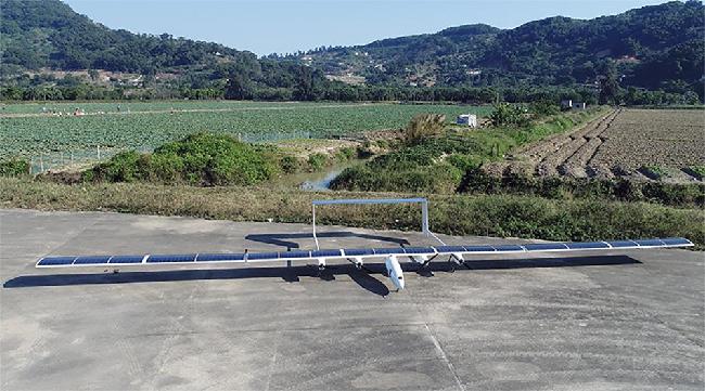 Primeira aeronave movida a energia solar da China em fase de testes