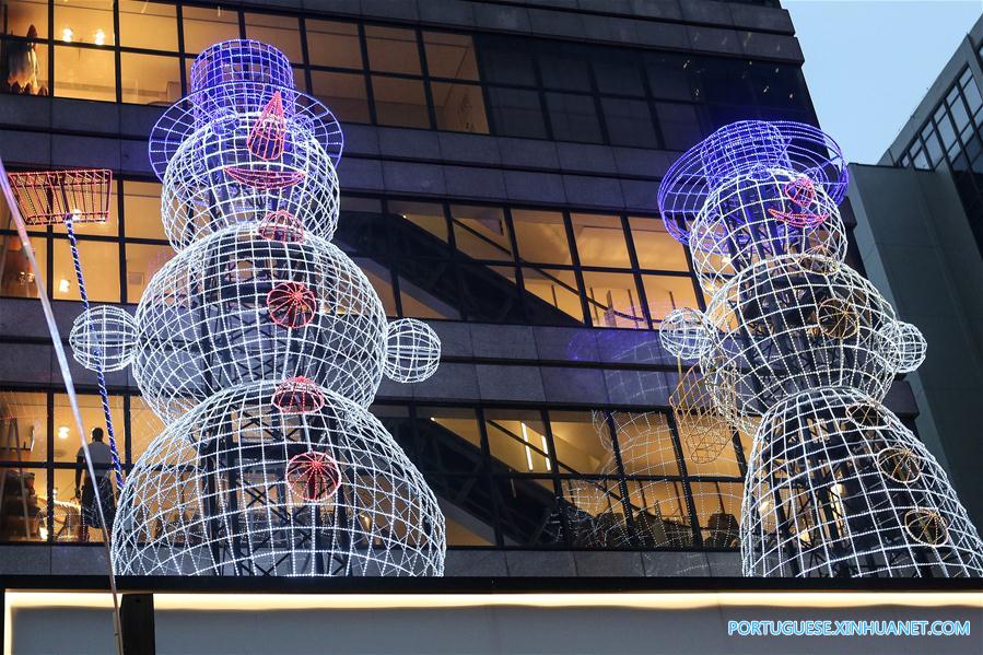 Decorações de Natal na avenida Paulista em São Paulo