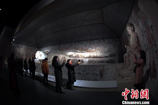 Exposição sobre as Cavernas de Dunhuang é realizada no sudoeste da China