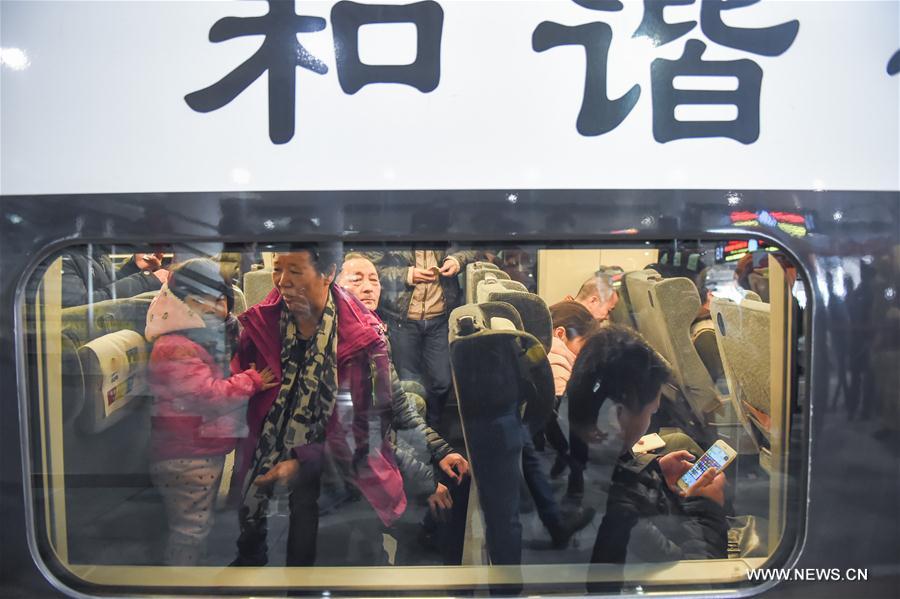 Inaugurada principal ferrovia de alta velocidade leste-oeste na China