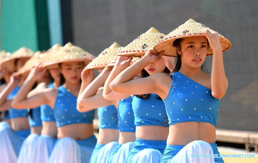 Celebração é realizada para colheita de laranjas kinkan em Guangxi