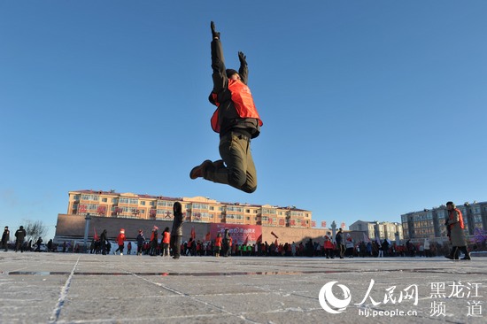 Diário do Povo Online organiza caminhada em comemoração do seu 20º aniversário em Heilongjiang
