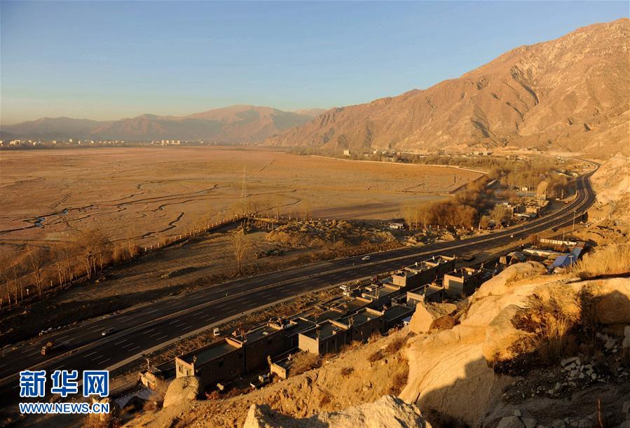 Concluída estrutura principal da estrada circular de Lhasa