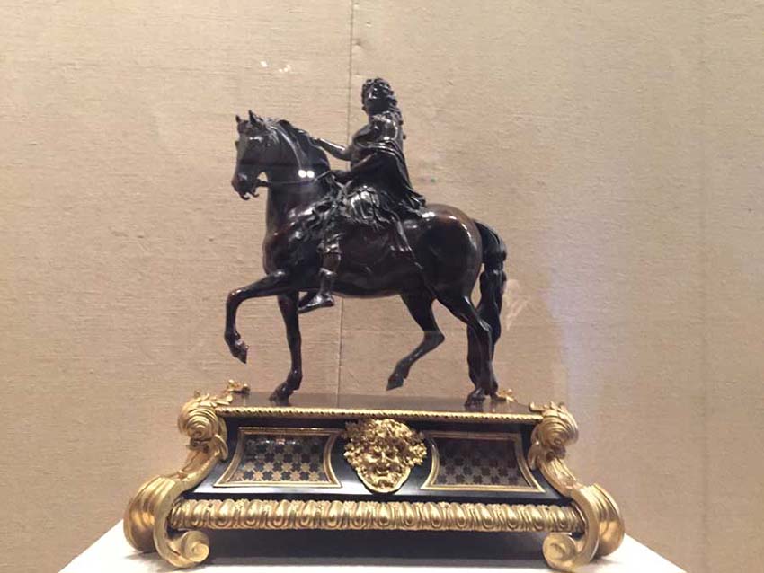 Tesouros artísticos do Louvre são exibidos em Beijing